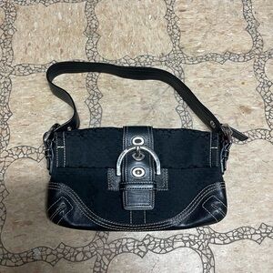 Y2K coach shoulder bad